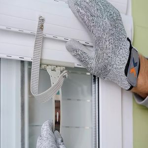 Cambio de enganches de persiana Avilés